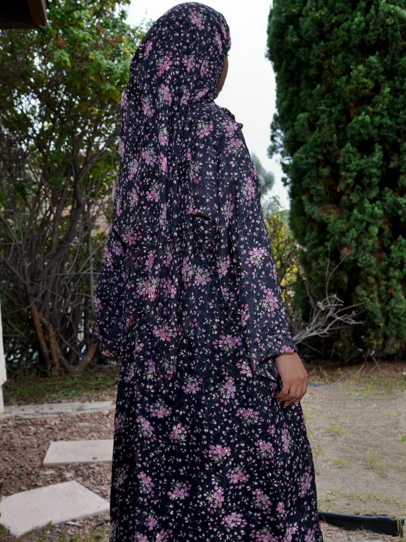 Zari Petal ( Closed Abaya)