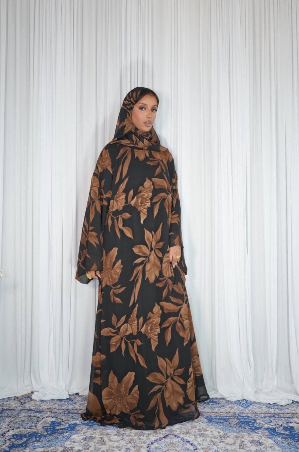 Sienna (closed abaya)