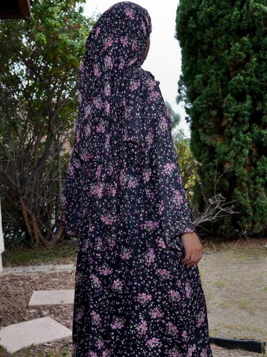 Zari Petal ( Closed Abaya)