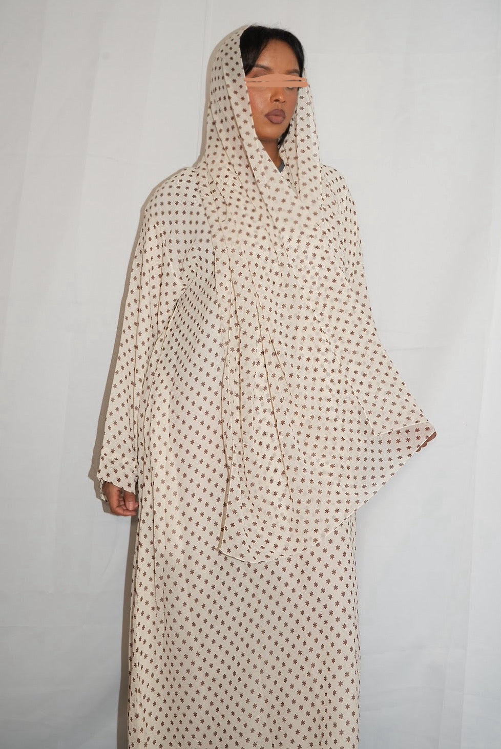 Ivory Espresso - Closed Abaya