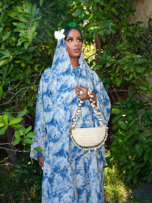 Lagoon bloom (closed abaya)
