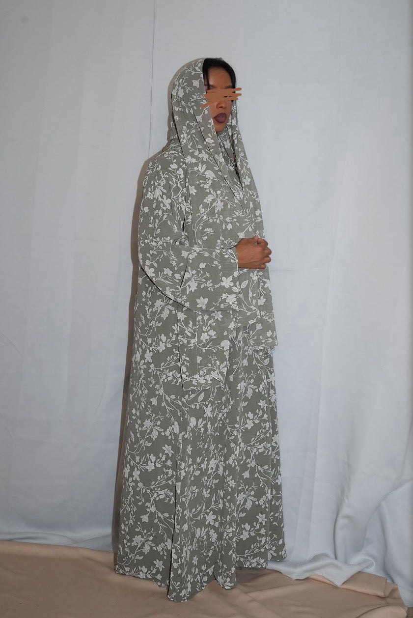 Ice bloom - closed abaya