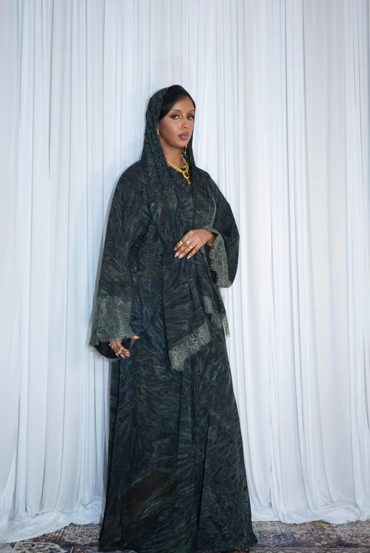 Lunelle (closed abaya)